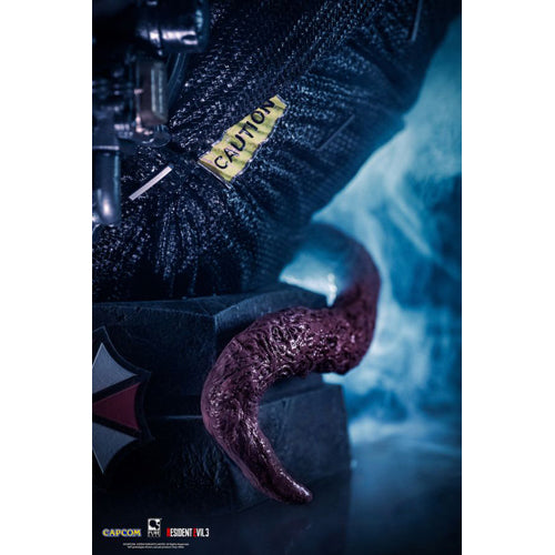 Resident Evil 3 Nemesis 1:1 Scale Bust